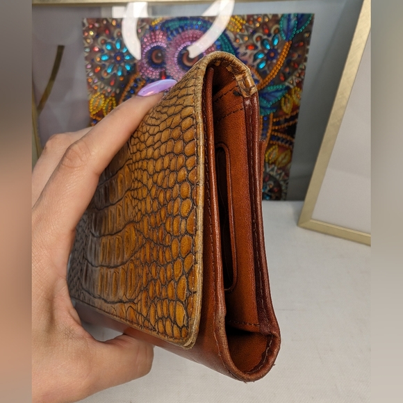 Brahmin Brown Wallet W/Checkbook Pen Holder - Picture 14 of 14